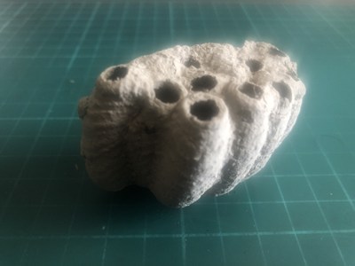 縦にすると煙突の様に見える